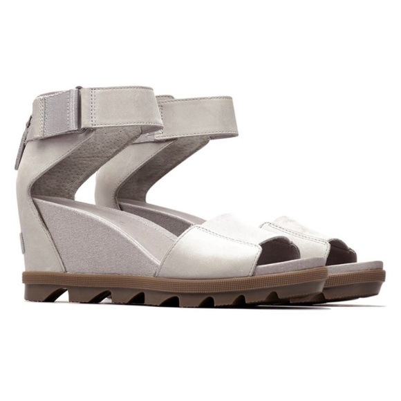 SOREL Joanie Leather Wedge Sandals in dove size 8.5 grey - Picture 1 of 9